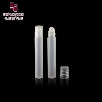 kaufen 8 ml weiße Plastikrolle auf Flasche für ätherisches Öl Matte Finish Schraube auf Kappe Logo Druck verfügbar Online-Herstellung